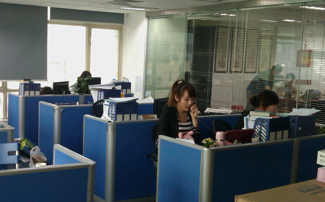 上海乐禅商贸有限公司轻奢日用精品对比评测：家居文创好物的材质与工艺差异